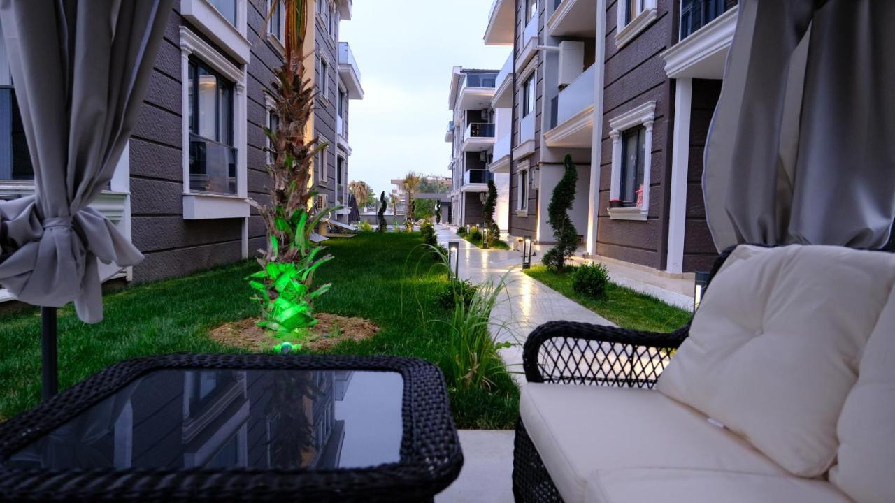 Flower City Suits Aparthotel Yalova  Eksteriør bilde