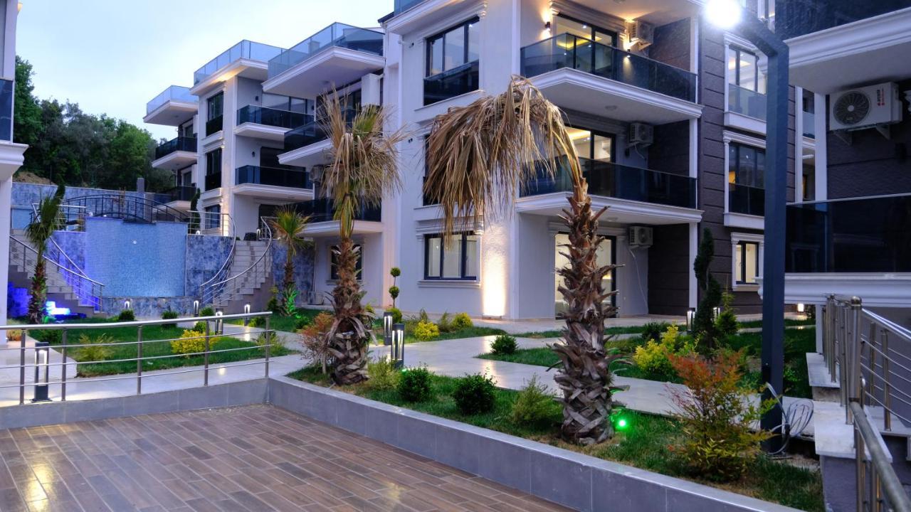 Flower City Suits Aparthotel Yalova  Eksteriør bilde