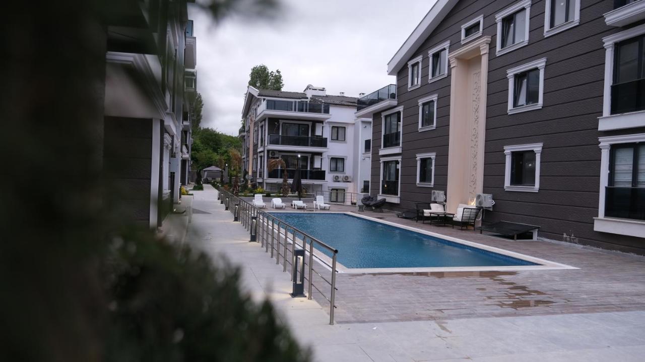 Flower City Suits Aparthotel Yalova  Eksteriør bilde