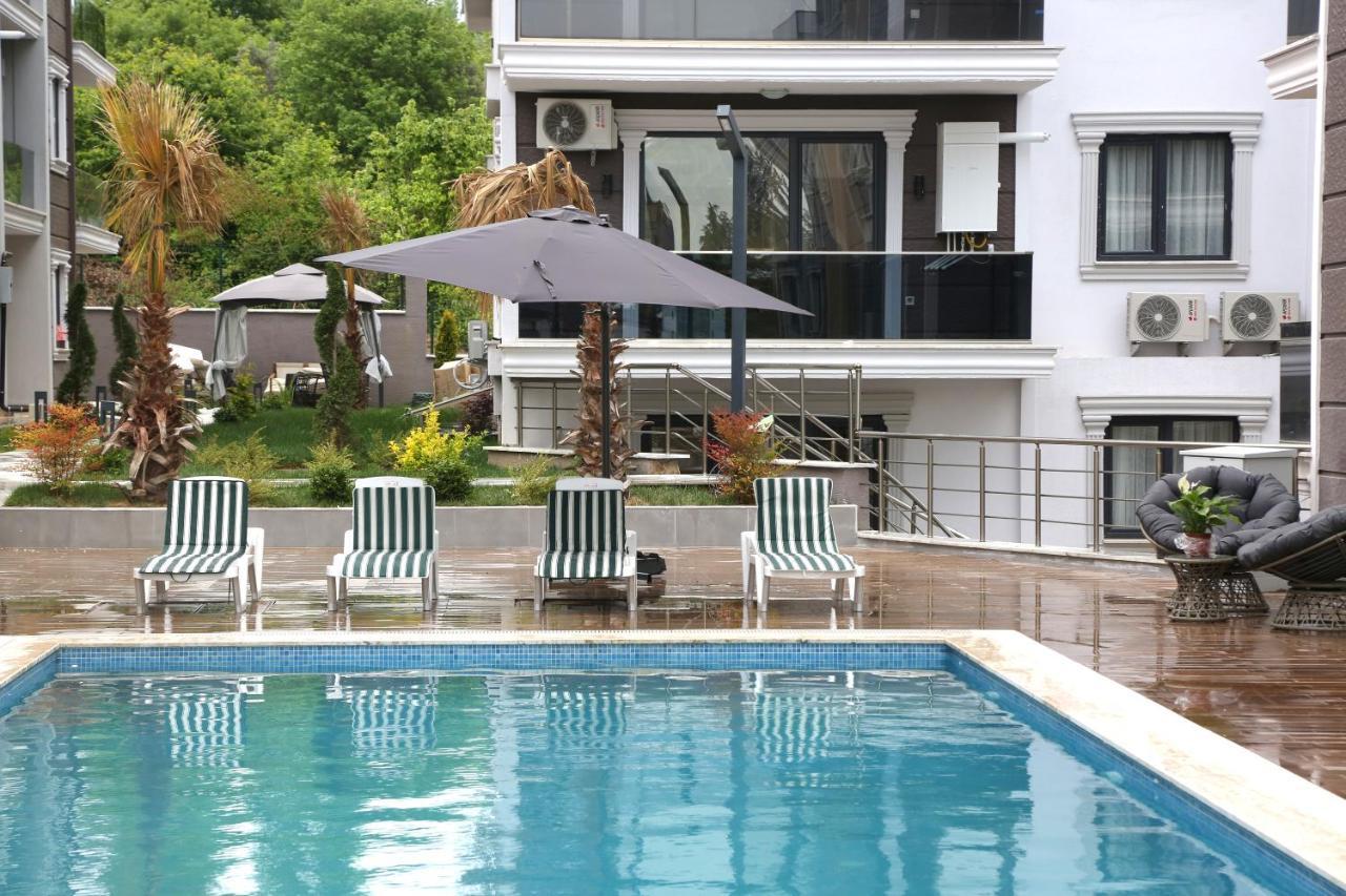 Flower City Suits Aparthotel Yalova  Eksteriør bilde